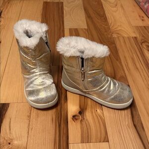Primitive Gold  Faux Fur Lined Boots, sz 8.5T